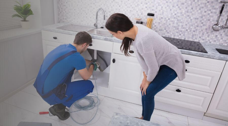 Local tankless water heater installation in Humboldt, IL